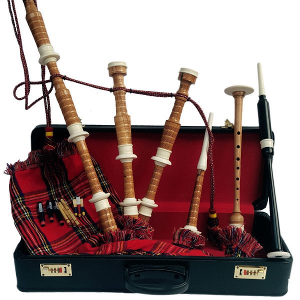 Highland-Bagpipes-b